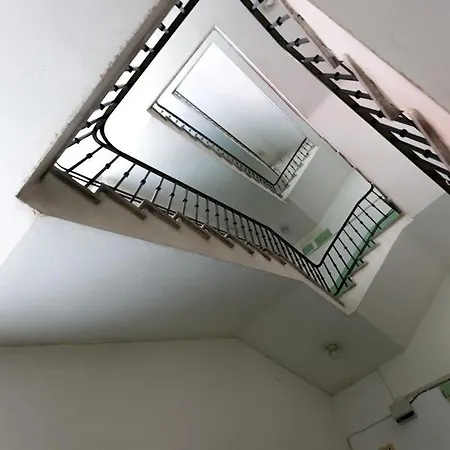 Royal Castle Square Old Town Apartment