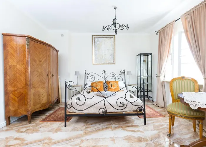 Royal Castle Square Old Town