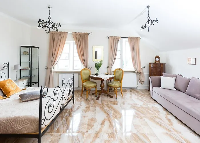 Royal Castle Square Old Town * وارسو