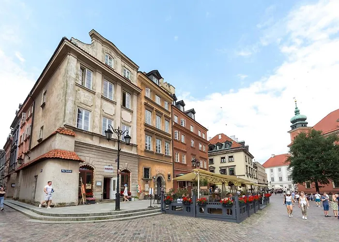 Royal Castle Square Old Town * وارسو