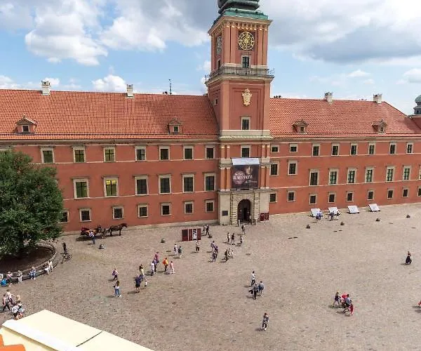 Royal Castle Square Old Town * وارسو