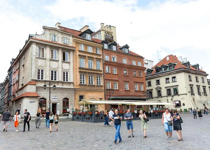 Royal Castle Square Old Town * وارسو